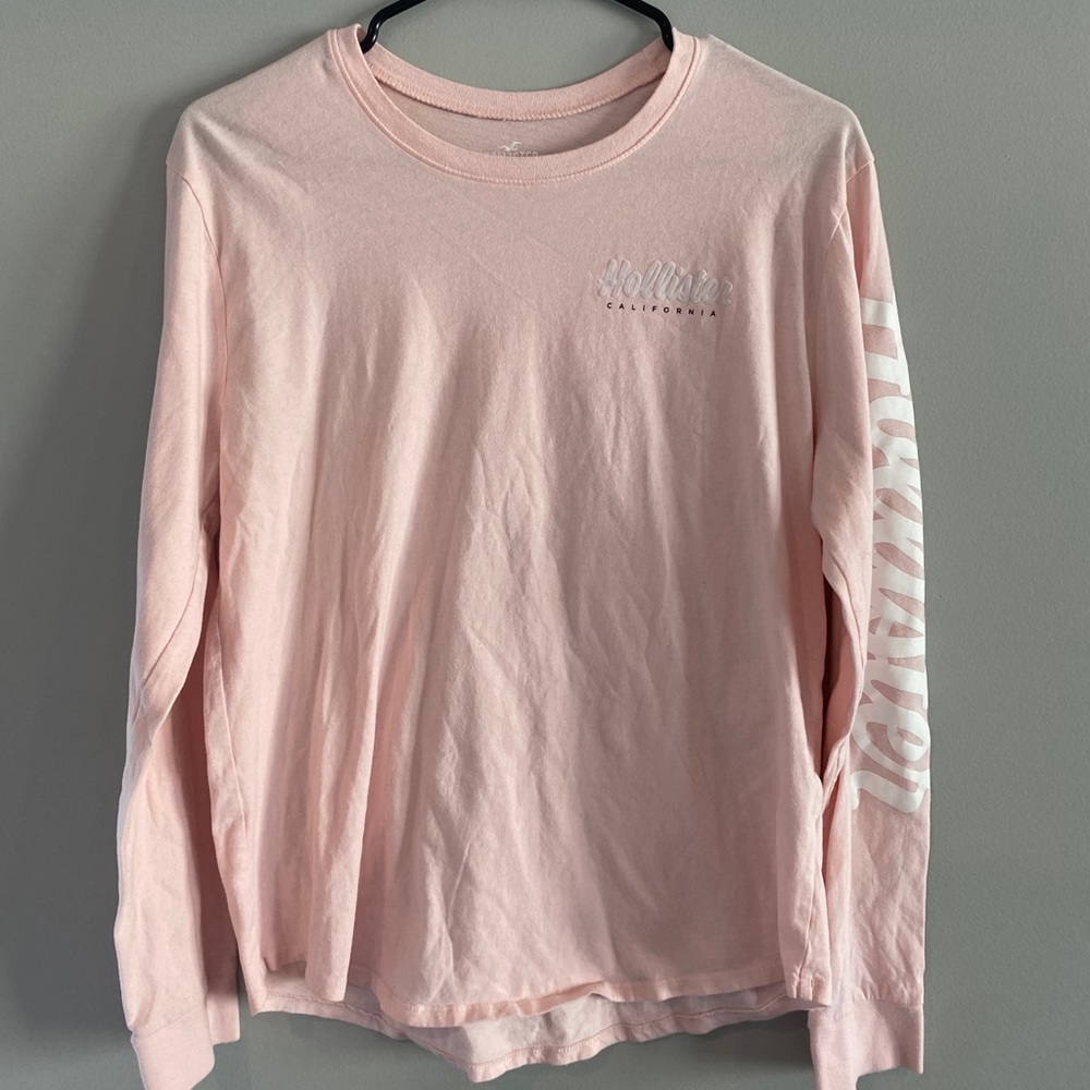 Hollister pink t-shirt